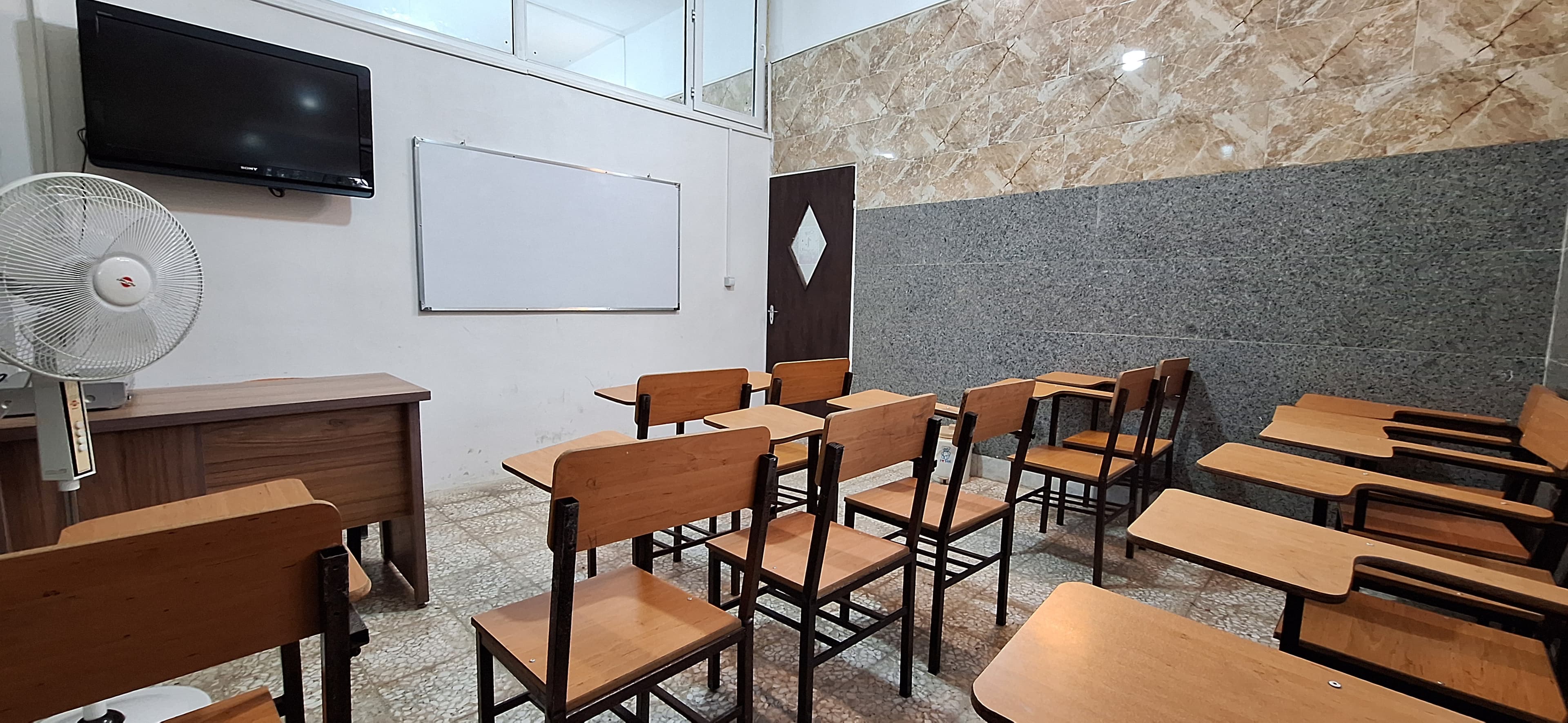 آموزشگاه زبان ماندگار 5