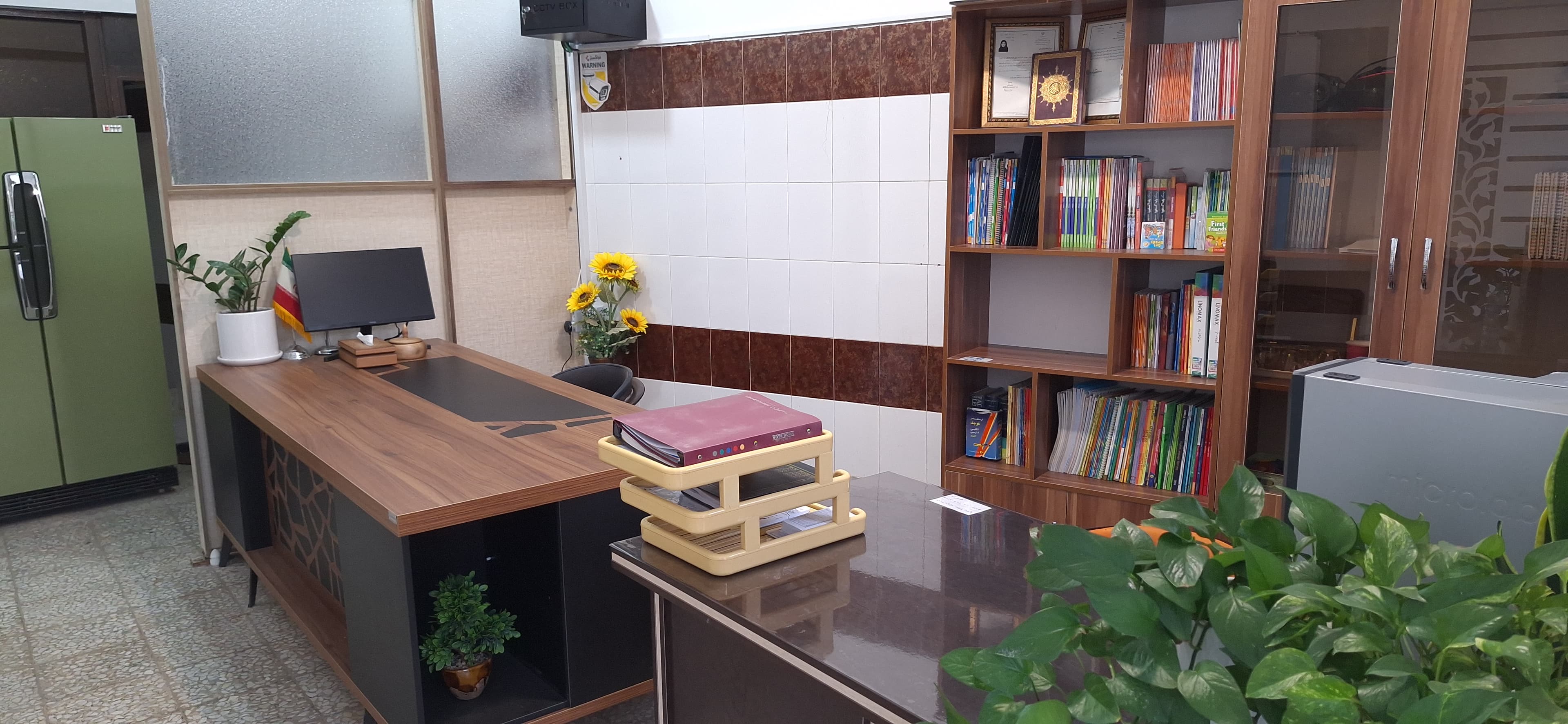 آموزشگاه زبان ماندگار 1